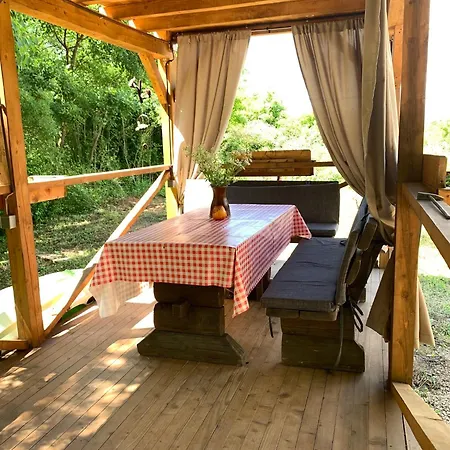 Delightful Treehouse W Private *