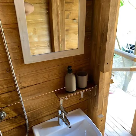 Delightful Treehouse W Private Mostar